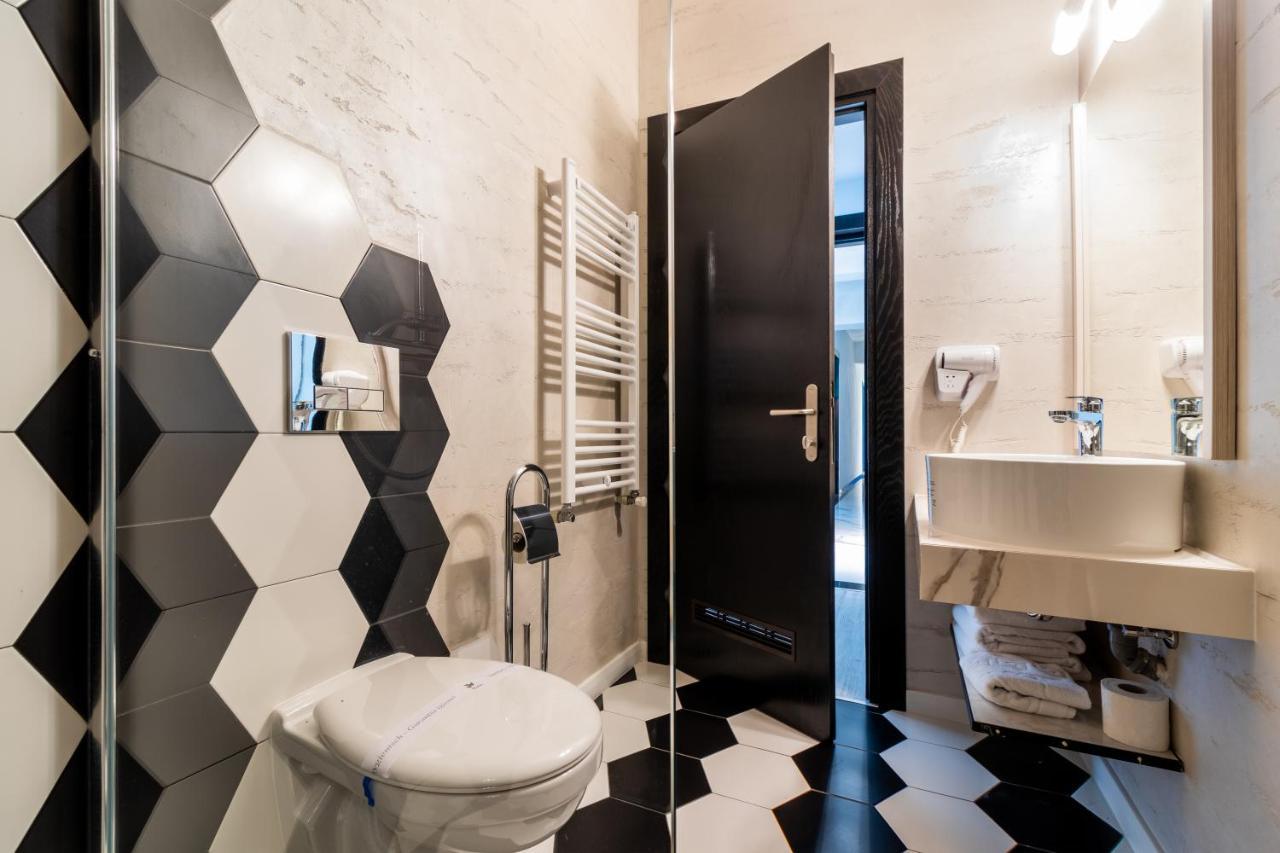 Hotel Bulevard Râmnicu Vâlcea Esterno foto