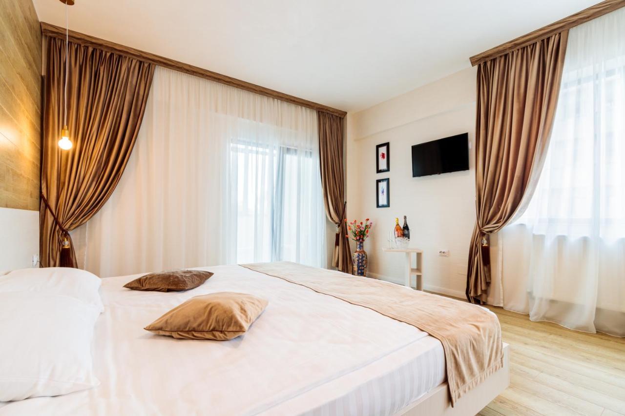 Hotel Bulevard Râmnicu Vâlcea Esterno foto