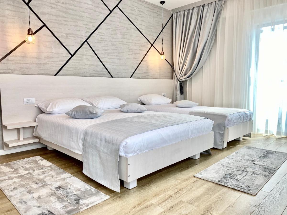 Hotel Bulevard Râmnicu Vâlcea Esterno foto